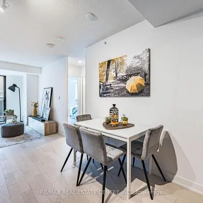 25,&nbsp;Richmond, Church-Yonge Corridor, Toronto
