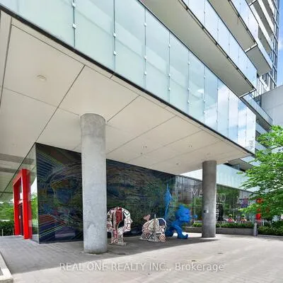 185,&nbsp;Roehampton, Mount Pleasant West, Toronto