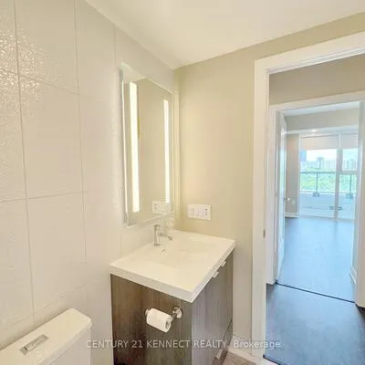 30,&nbsp;Inn On The Park, Banbury-Don Mills, Toronto