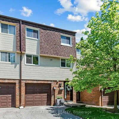 100,&nbsp;Jenny Wrenway, Hillcrest Village, Toronto