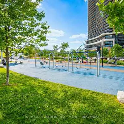115,&nbsp;MCMAHON, Bayview Village, Toronto