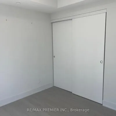 8,&nbsp;Cumberland, Annex, Toronto