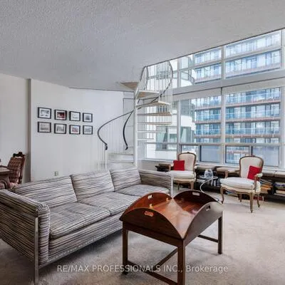 25,&nbsp;Maitland, Church-Yonge Corridor, Toronto