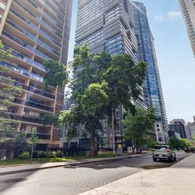 55,&nbsp;Charles, Church-Yonge Corridor, Toronto