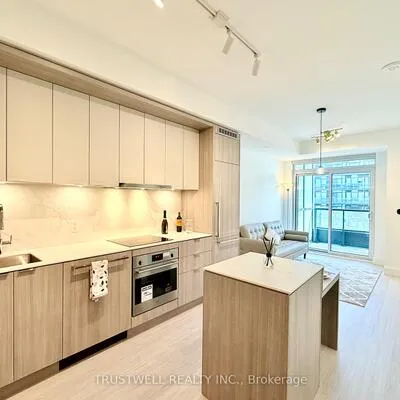 6,&nbsp;Greenbriar, Bayview Village, Toronto