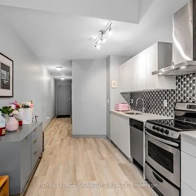 51,&nbsp;East Liberty, Niagara, Toronto