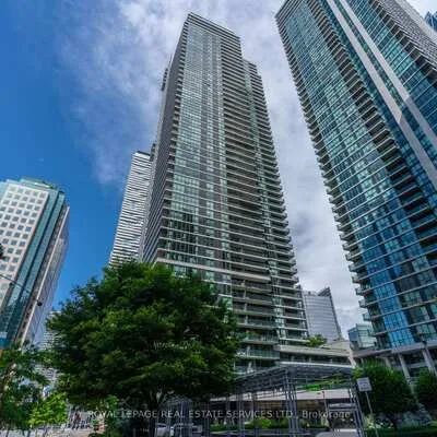 18,&nbsp;Harbour, Waterfront Communities C1, Toronto