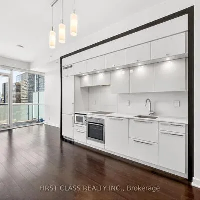 15,&nbsp;Grenville, Bay Street Corridor, Toronto