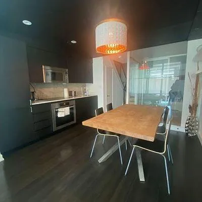 112,&nbsp;Fort York, Waterfront Communities C1, Toronto