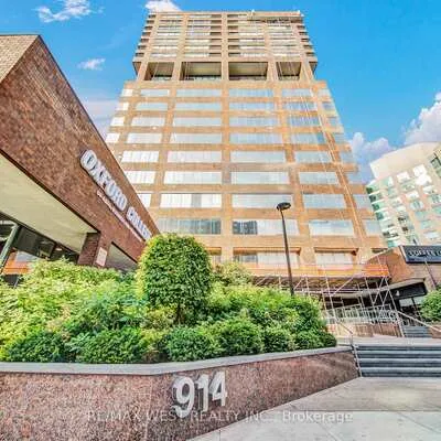914,&nbsp;Yonge, Annex, Toronto