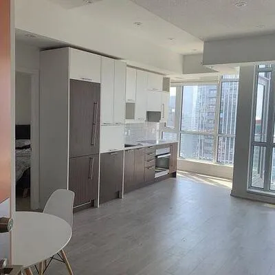 30,&nbsp;Nelson, Waterfront Communities C1, Toronto