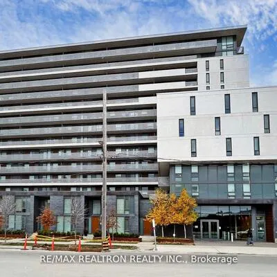 120,&nbsp;Varna, Englemount-Lawrence, Toronto
