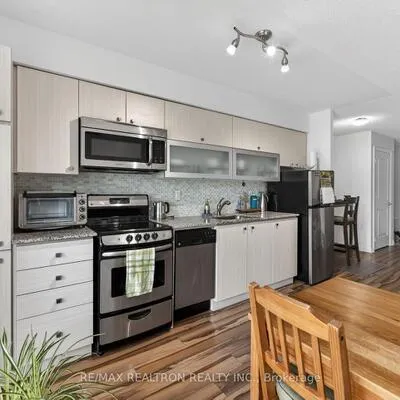 275,&nbsp;Yorkland, Henry Farm, Toronto