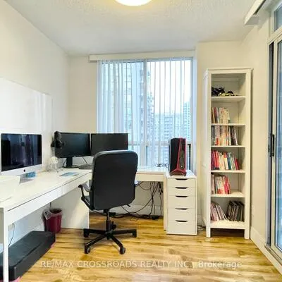 28,&nbsp;Empress, Willowdale East, Toronto