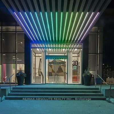 30,&nbsp;Roehampton, Mount Pleasant West, Toronto