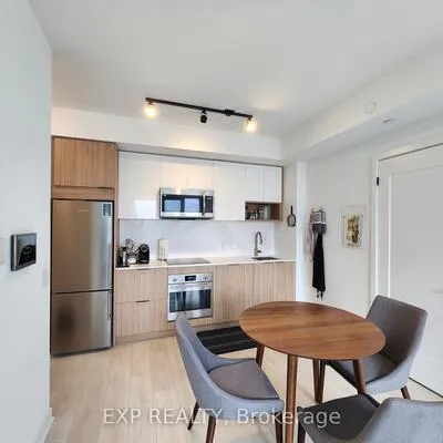 5,&nbsp;Defries, Regent Park, Toronto