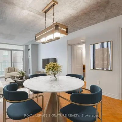 30,&nbsp;Hayden, Church-Yonge Corridor, Toronto