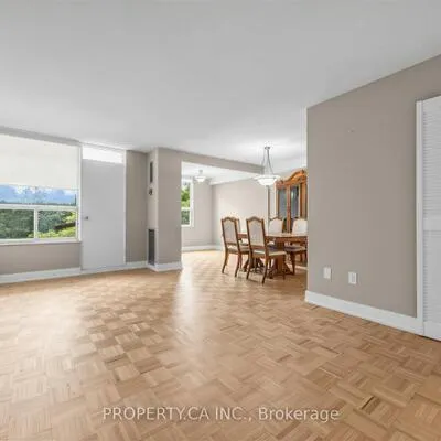 10,&nbsp;Edgecliff, Flemingdon Park, Toronto