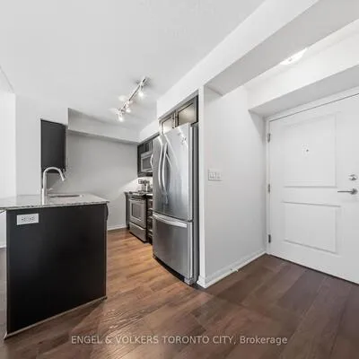 38,&nbsp;Grand Magazine, Niagara, Toronto