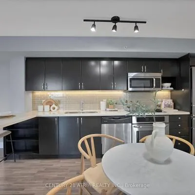 565,&nbsp;Wilson, Clanton Park, Toronto