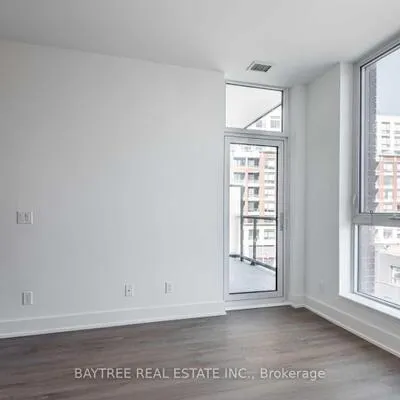 1,&nbsp;Belsize, Yonge-Eglinton, Toronto