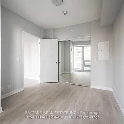 2221,&nbsp;Yonge, Mount Pleasant West, Toronto