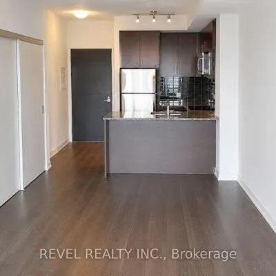 98,&nbsp;Lillian, Mount Pleasant West, Toronto