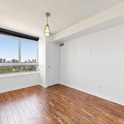 18,&nbsp;Kenaston, Bayview Village, Toronto