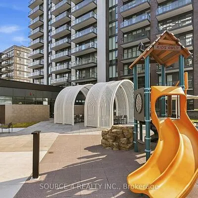 130,&nbsp;River, Regent Park, Toronto