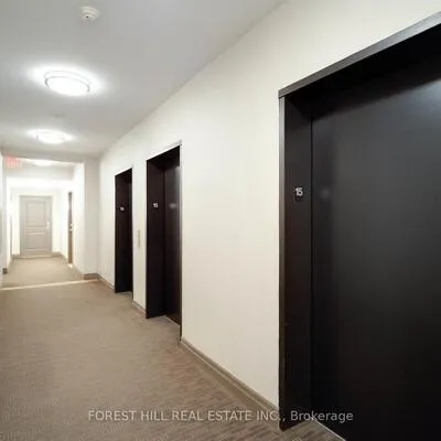 900,&nbsp;Mount Pleasant, Mount Pleasant West, Toronto