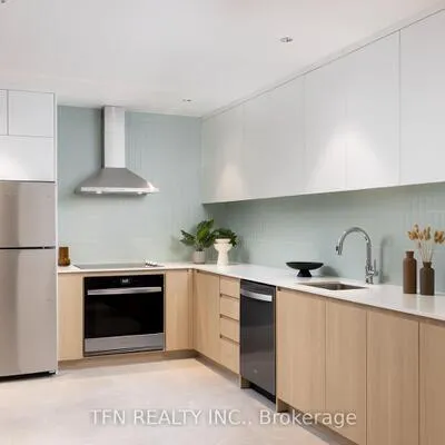 15,&nbsp;Richardson, Waterfront Communities C8, Toronto