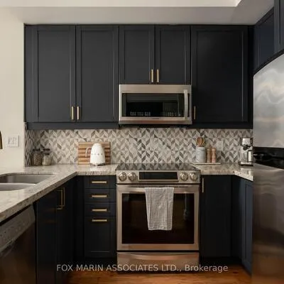 901,&nbsp;Queen, Trinity-Bellwoods, Toronto