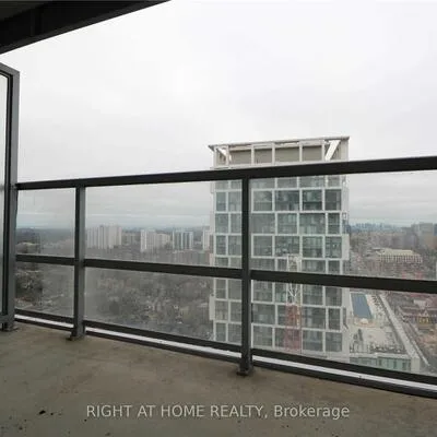 2181,&nbsp;Yonge, Mount Pleasant West, Toronto