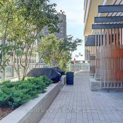 100,&nbsp;Harbour, Waterfront Communities C1, Toronto