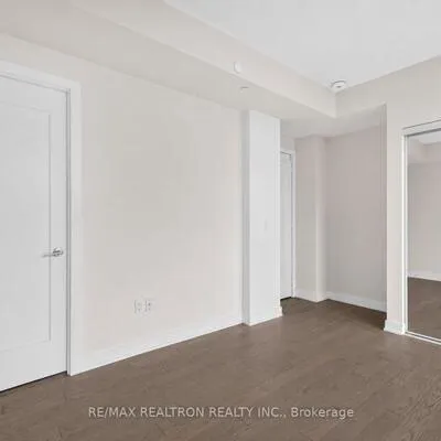 330,&nbsp;Richmond, Waterfront Communities C1, Toronto