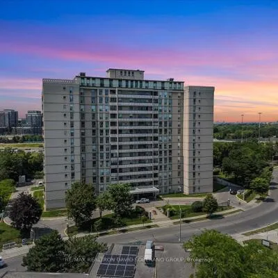 130,&nbsp;Neptune, Englemount-Lawrence, Toronto