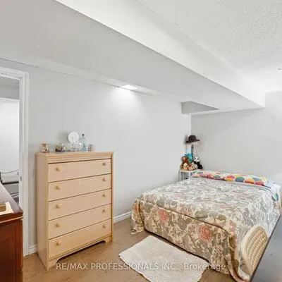 48,&nbsp;Three Valleys, Parkwoods-Donalda, Toronto