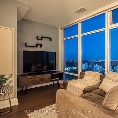 2191,&nbsp;Yonge, Mount Pleasant West, Toronto