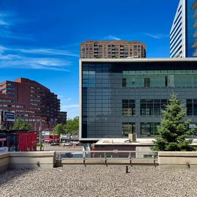 18,&nbsp;Spring Garden, Willowdale East, Toronto