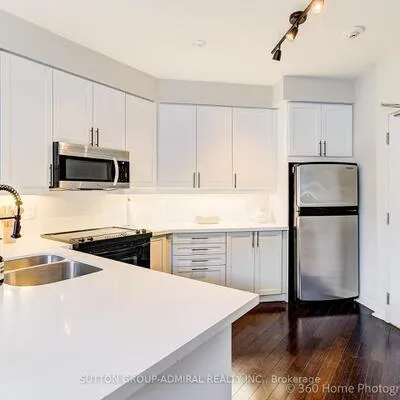 901,&nbsp;Queen, Trinity-Bellwoods, Toronto
