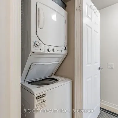 455,&nbsp;Rosewell, Lawrence Park South, Toronto