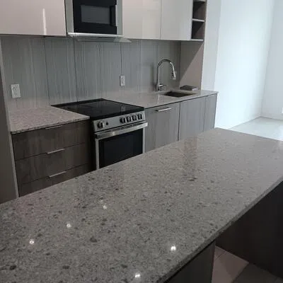 31,&nbsp;Tippett, Clanton Park, Toronto