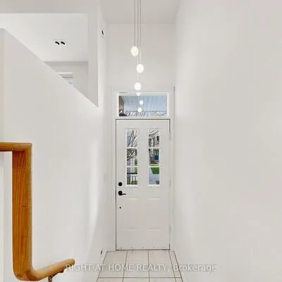 28,&nbsp;Sommerset, Willowdale East, Toronto