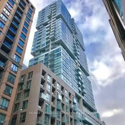 199,&nbsp;Richmond, Waterfront Communities C1, Toronto