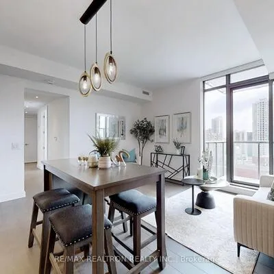 81,&nbsp;Wellesley, Church-Yonge Corridor, Toronto