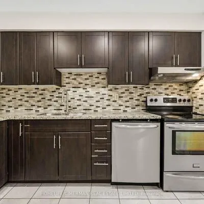 142,&nbsp;Thorny Vineway, Bayview Village, Toronto
