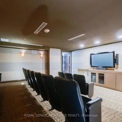 20,&nbsp;Bloorview, Don Valley Village, Toronto
