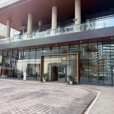 17,&nbsp;Bathurst, Waterfront Communities C1, Toronto