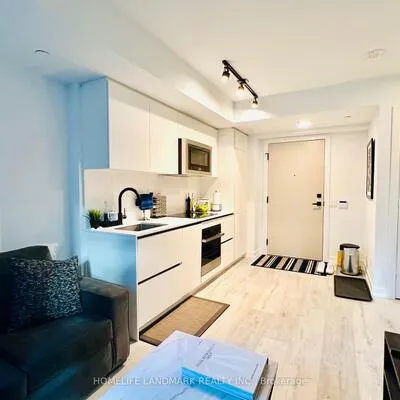 327,&nbsp;King, Waterfront Communities C1, Toronto