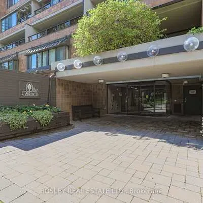 40,&nbsp;Oaklands, Yonge-St. Clair, Toronto